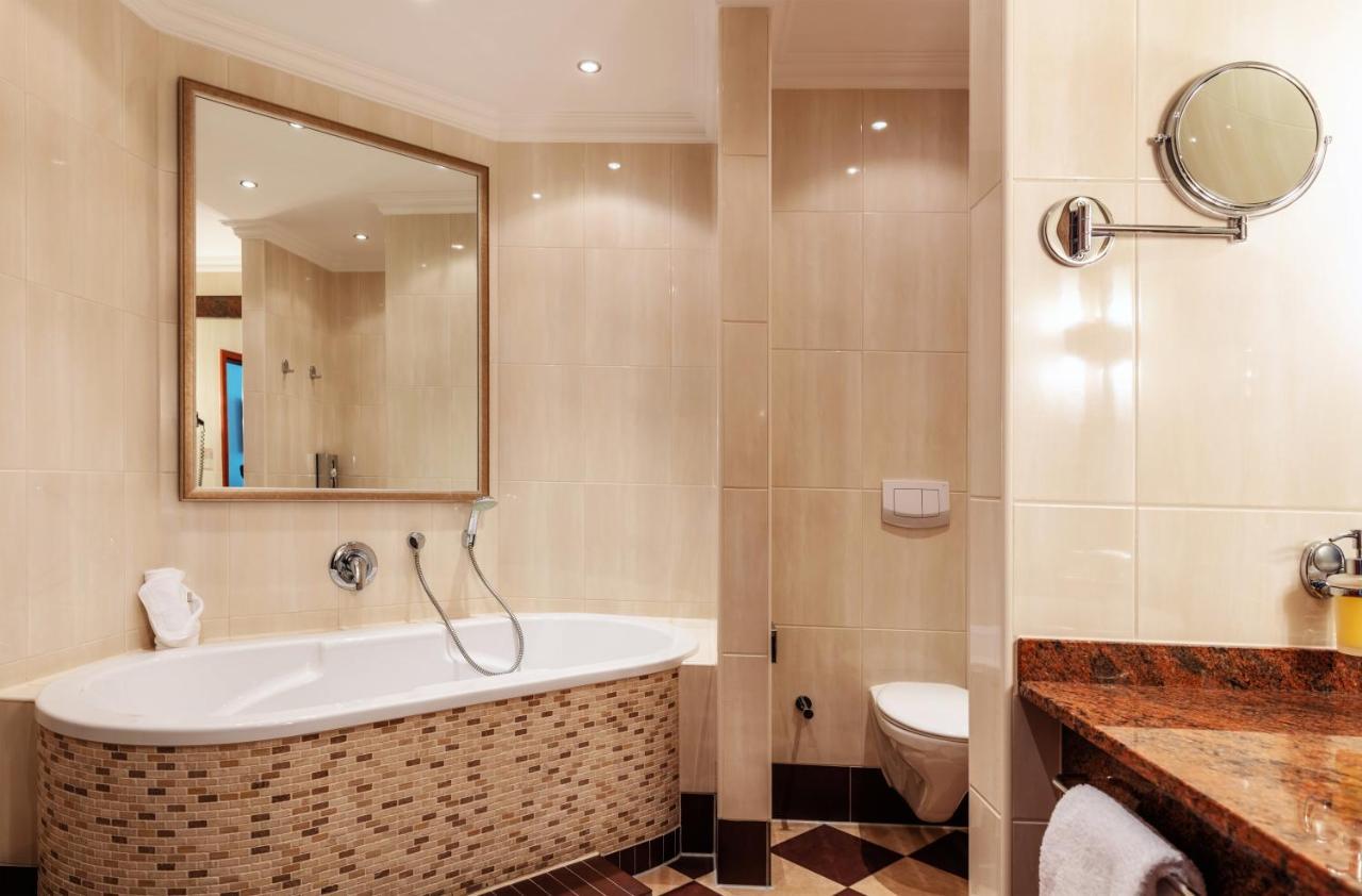 Amaris Hotel Μπρέμερχαφεν Εξωτερικό φωτογραφία
