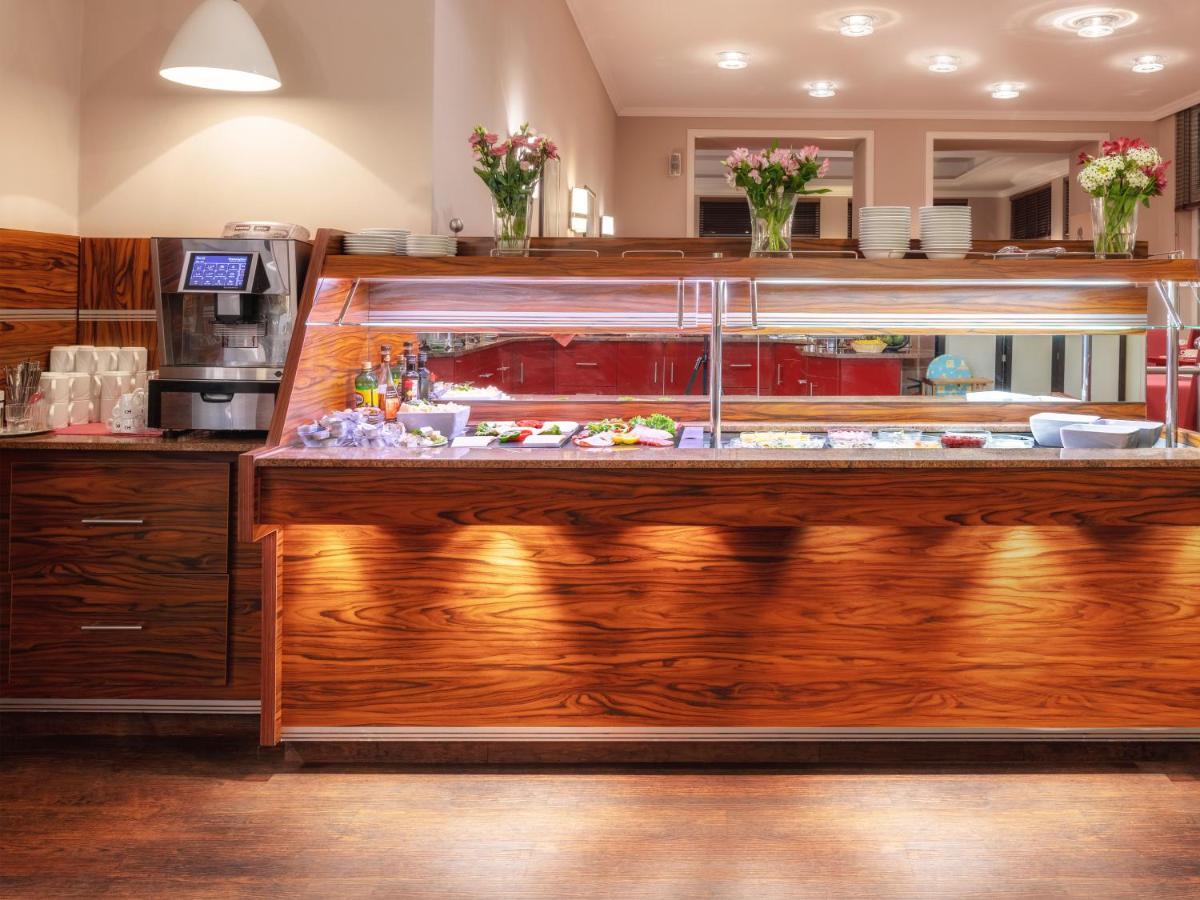 Amaris Hotel Μπρέμερχαφεν Εξωτερικό φωτογραφία