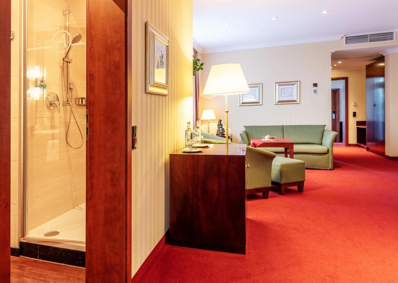Amaris Hotel Μπρέμερχαφεν Εξωτερικό φωτογραφία